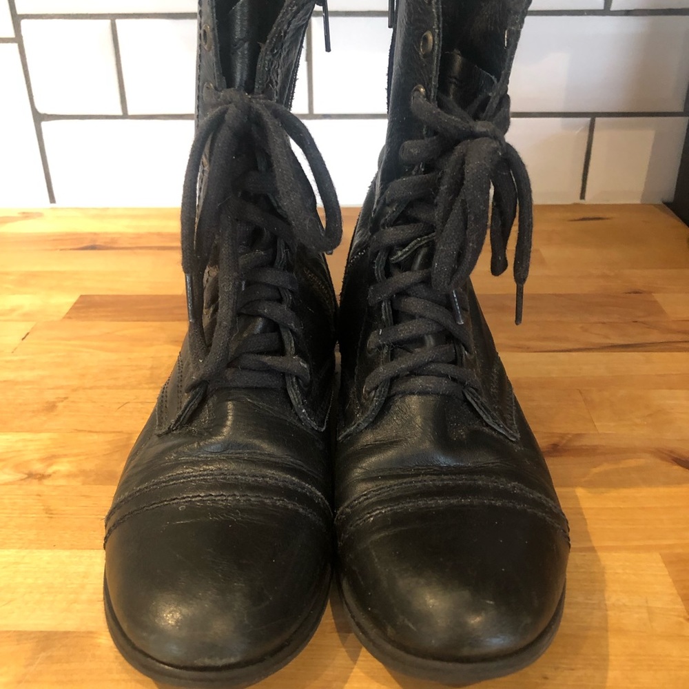 Steve Madden women combat boots